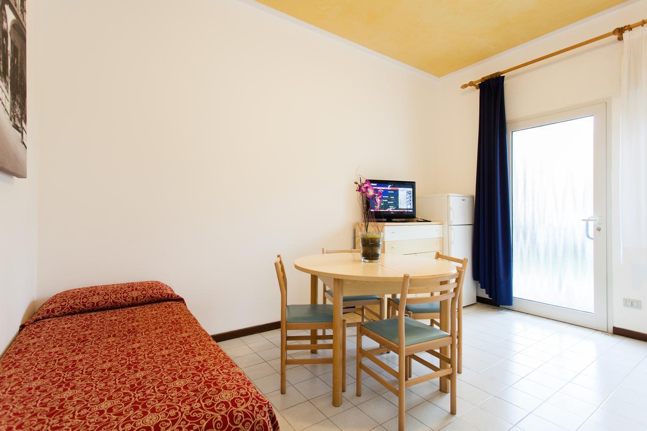 Residence Marina Lido di Jesolo Esterno foto